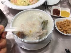 皮蛋瘦肉粥-京星港式饮茶Part.2店(忠孝东店)