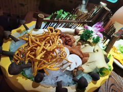 -老牌坊云南鱼豆花火锅(嵩山店)