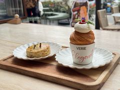 -VERIE BAKEHOUSE