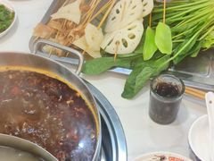 -碟滋味牛肉串串香火锅(田盛街店)