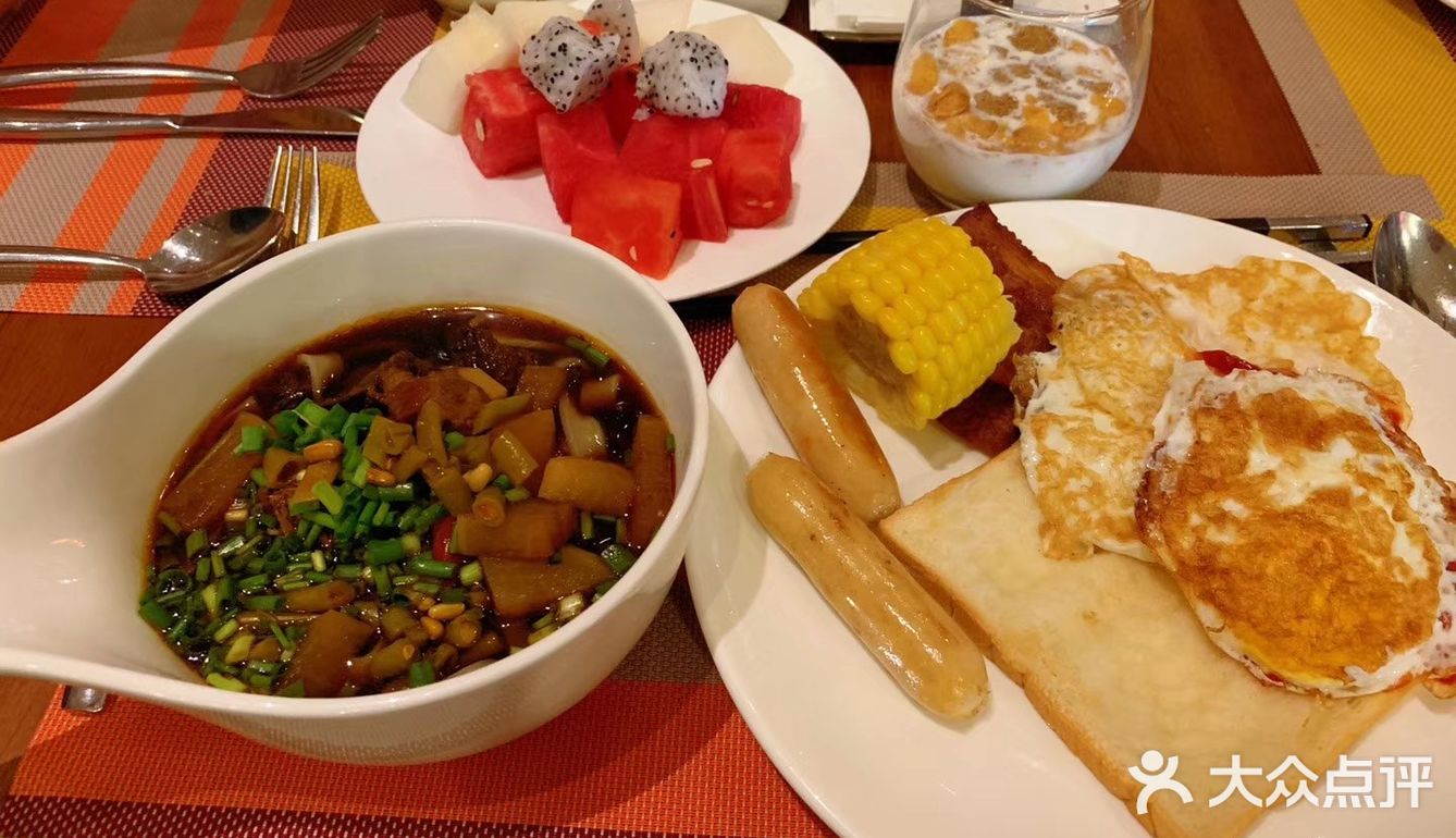 喜欢希尔顿的早餐,很不错,选择范围很广