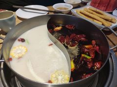 猪肚鸡香辣双味锅-青瓷火锅料理(西单大悦城店)