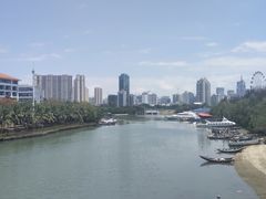 -万绿园
