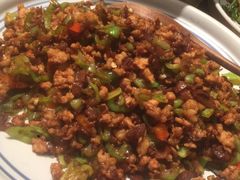 -云海肴·汽锅鸡·云南菜(天山百盛优客店)