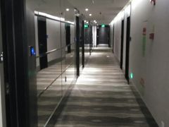 -桔子酒店(深圳东门湖贝地铁站店)