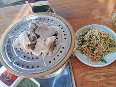 -蒙亨·手把肉·蒙古包文化主题餐厅(天恒广场店)