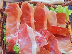 -阿婆情腊排骨火锅(金虹路店)