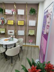 -美凰芳华悦颜产后健康管理中心