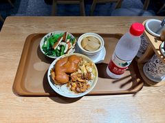 -红猪卤肉饭(大西洋美食城店)