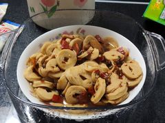 -梁老三麻辣鸡头总店