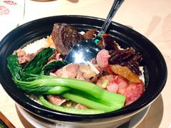 腊味煲仔饭-避风塘(金山万达店)