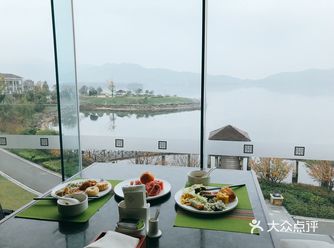秋日醉于四明湖开元山庄