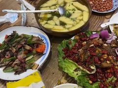 -乡土特色.冷锅鱼.牦牛肉汤锅