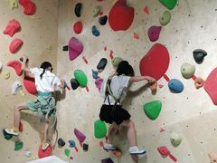 -ROCKPLUS攀岩馆(环宇城店)