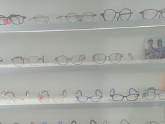 -美式眼镜·授权蔡司.依视路.尼康.豪雅.明月(南翔印象城店)