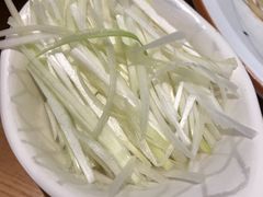 京葱丝-陈阿婆鱼头泡饼·京味菜(复兴路店)