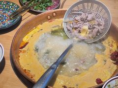 -洱火云南酸菜牛肉火锅(石景山当代商城店)