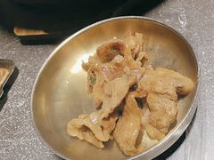 -草家酱蟹炭火烤肉店(珲春南路二店)