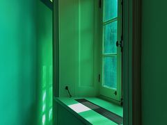 -Nathalie Djurberg与Hans Berg“牛皮纸包裹的月亮”-Prada荣宅当季展览