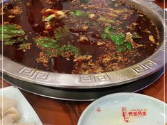-刘胖娃鱼庄·特色肥肠鱼(杨家坪店)