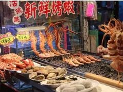 -六合夜市