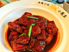 大锅红烧肉-麒麟小院·老九江菜(安平路店)
