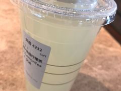 -星巴克(浦东机场T2到达店)