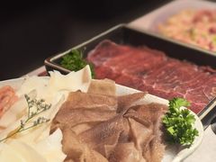 -芸山季·云南野生菌火锅(人民广场来福士店)