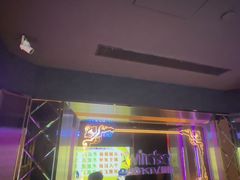 -温莎KTV(珠江路店)