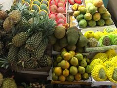 -三亚新鸿港水果一级批发市场