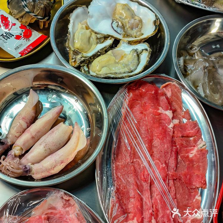 缸里现捞 想吃什么直接拿 肉眼可见的新鲜！