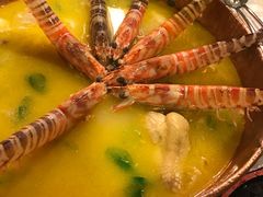 -鲜入围煮花胶鸡海鲜火锅