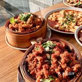 乐山本地人都在打卡的跷脚牛肉 😃