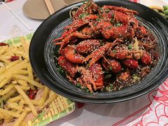 -肥肥虾庄·金牌油焖大虾(汉口城市广场店)