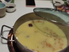 -洪氏嗨捞·猪肚鸡火锅(阳光天地店)
