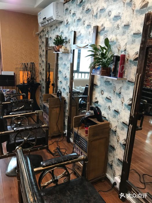 歌薇美发连锁(万达广场店)图片 - 第4张