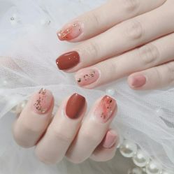 -EAST日式美甲美睫沙龙