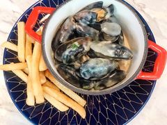 -La Mer Restaurant & Lounge