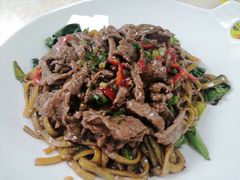 湿炒牛河-华威达牛庄(黄埔大道西店)