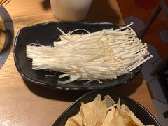 -尚品小土屋涮毛肚(李沧万达店)