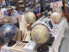 -西西弗书店&矢量咖啡(凯德晶萃广场店)