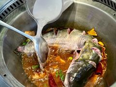 -山里屯铁锅炖·东北菜(康桥店)