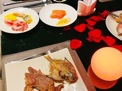 -唐拉雅秀酒店-西锦汇空中BBQ·思创餐厅