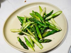 松露酱炒鲜芦笋-鹿港小镇(悠唐店)