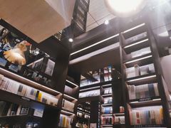 -钟书阁(群光广场店)