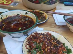 -拈签一笑黄牛肉辣卤串串