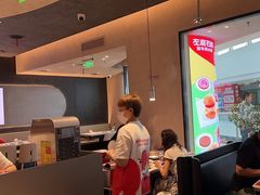 -左庭右院鲜牛肉火锅(金山万达店)