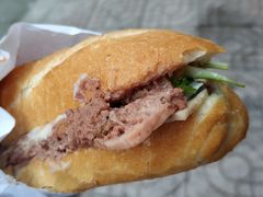-Bánh Mì Huynh Hoa