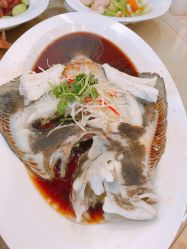 -甘井子区冠豪主题婚礼酒店宴会厅(机场店)
