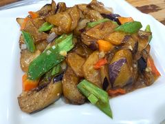 -九妹农家大铁锅东北菜(江湾店)